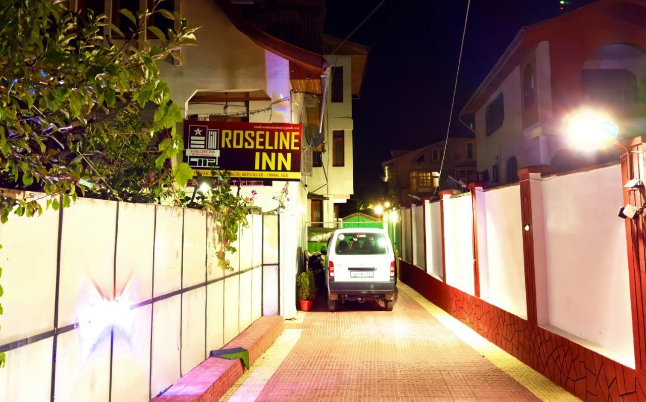 Roseline Inn Srinagar  Ngoại thất bức ảnh