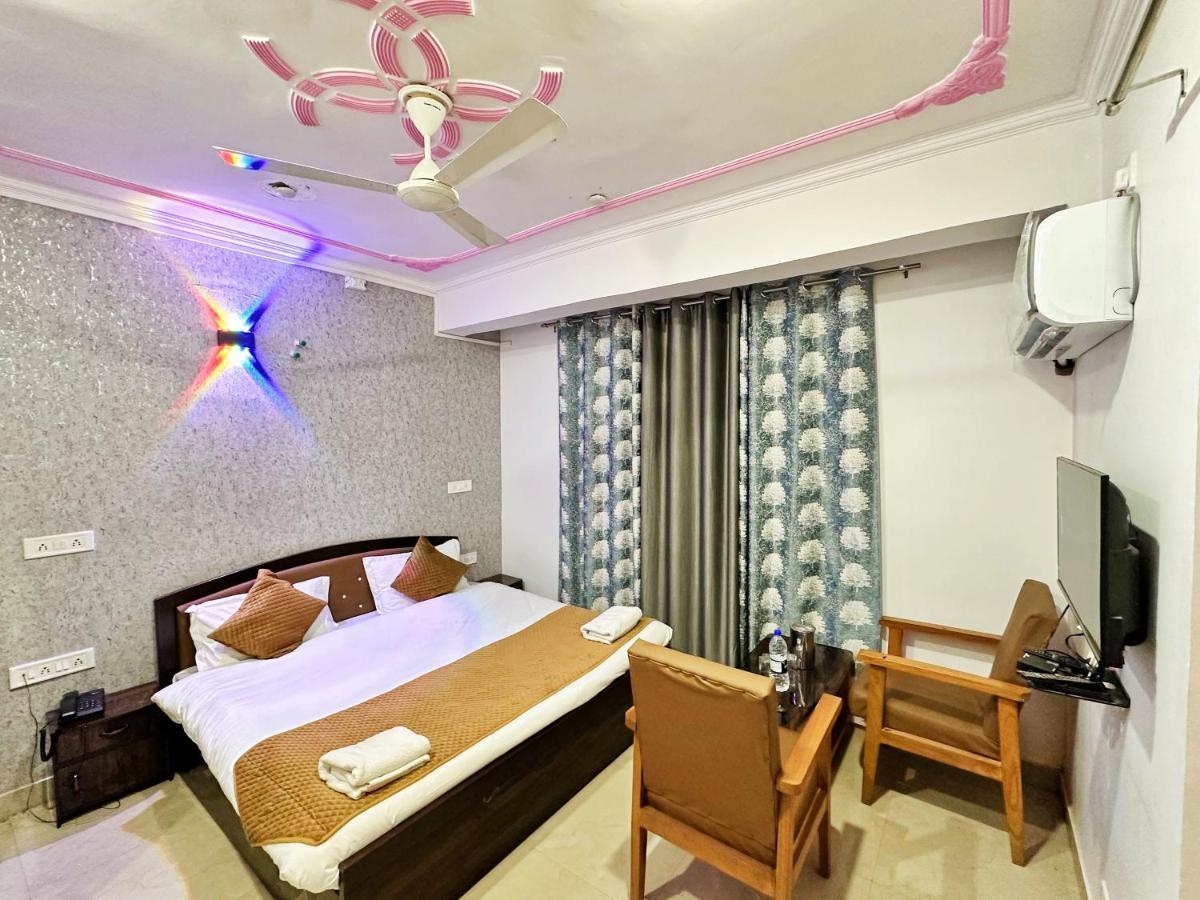 Roseline Inn Srinagar  Ngoại thất bức ảnh