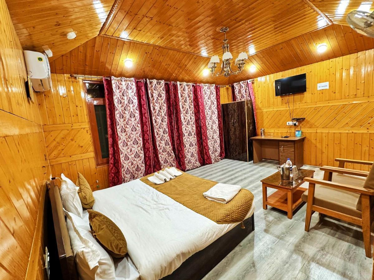 Roseline Inn Srinagar  Ngoại thất bức ảnh